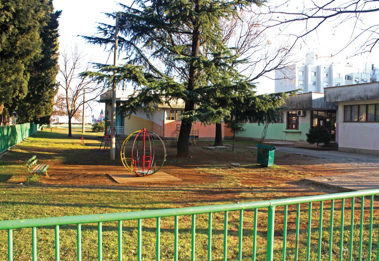 Pokrenut disciplinski postupak protiv dvije vaspitačice zbog sumnji da su izolir trakom vezivale dječaka