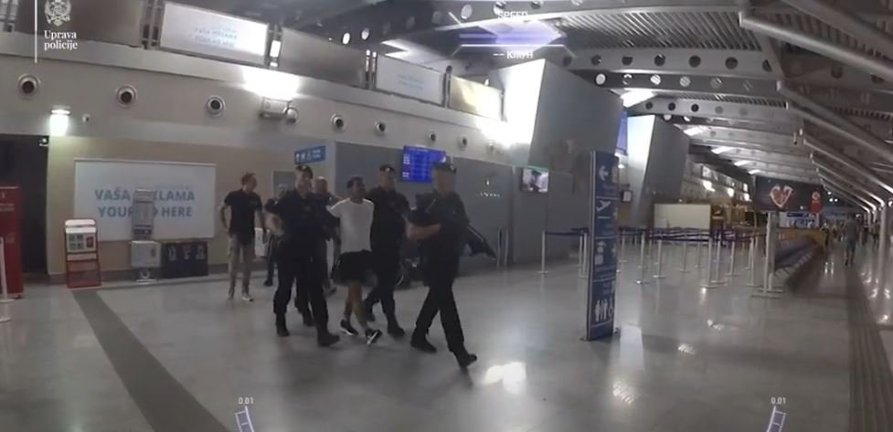 Policija dostavila snimak: Aleksandar Ljumović izručen Crnoj Gori