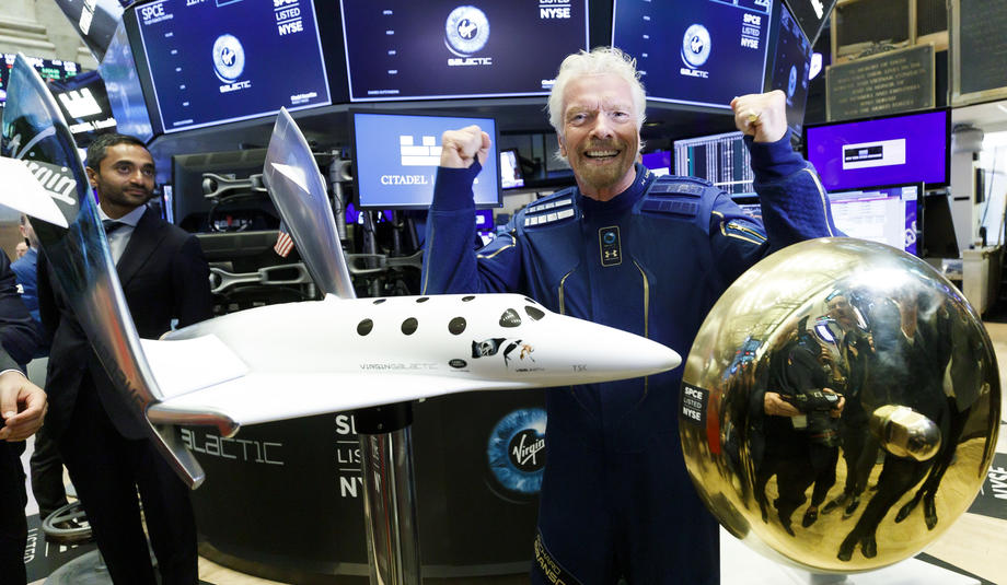 Teško je biti milijarder: Brenson zakazao let u svemir prije Bezosa