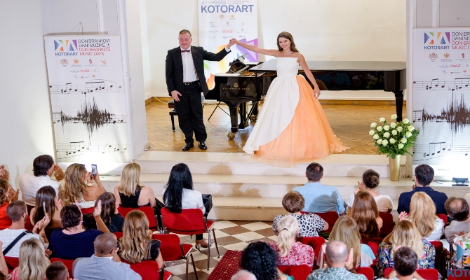 Kotor Art: Tamara Rađenović održala solistički koncert