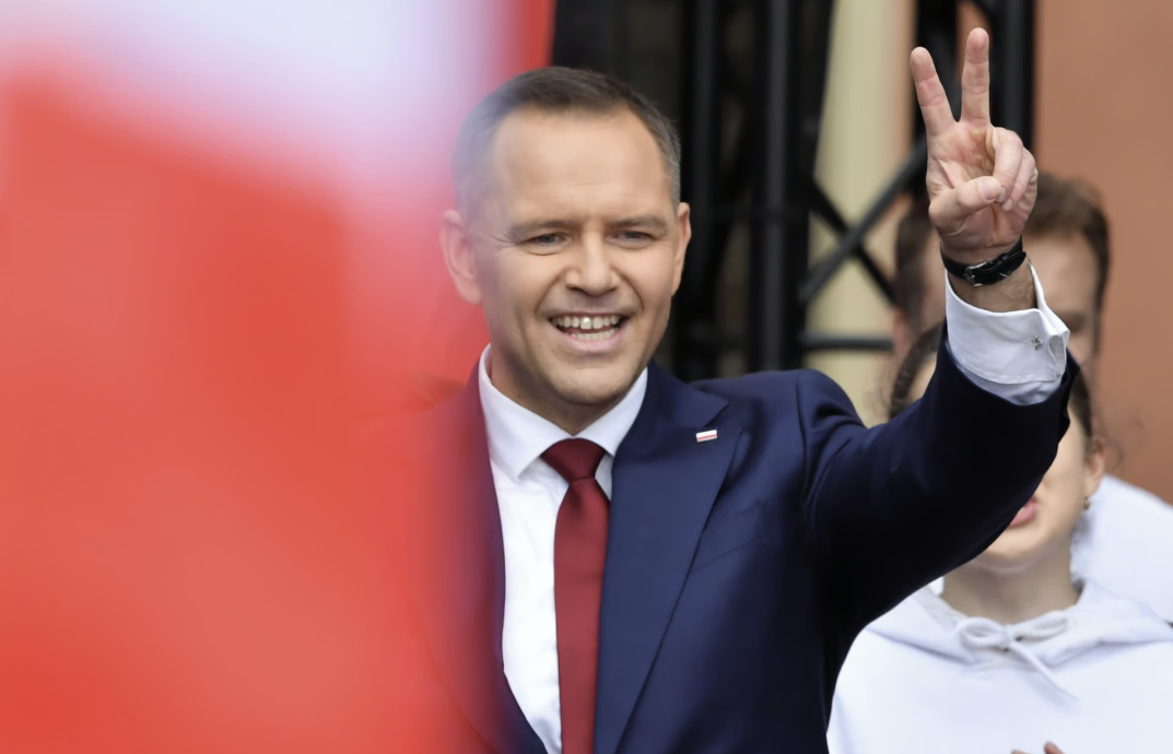 Nacionalista Navrocki preuzima funkciju predsjednika Poljske – udarac za Tuska