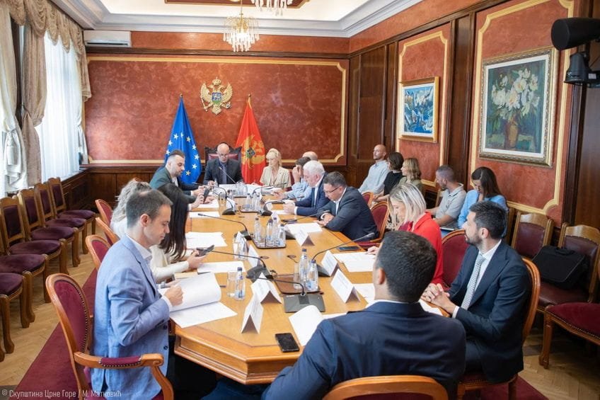 Odbor za bezbjednost danas o upućivanju vojnika u sastav NATO aktivnosti pružanja bezbjednosne pomoći i obuke za Ukrajinu