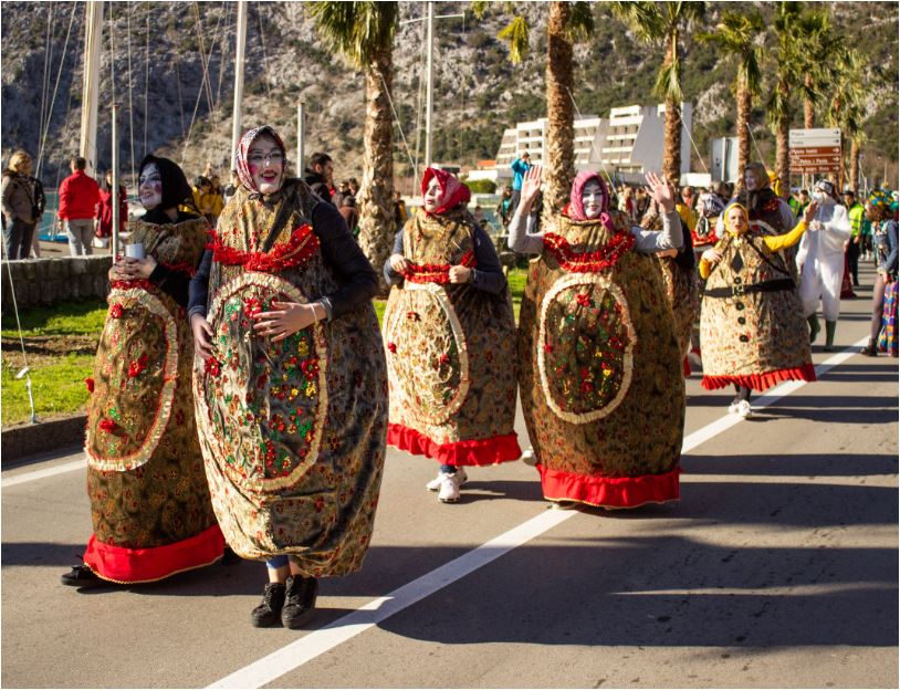 U Risnu održan prvi karneval, spaljen Surlaš Palmotić zvani Teutić