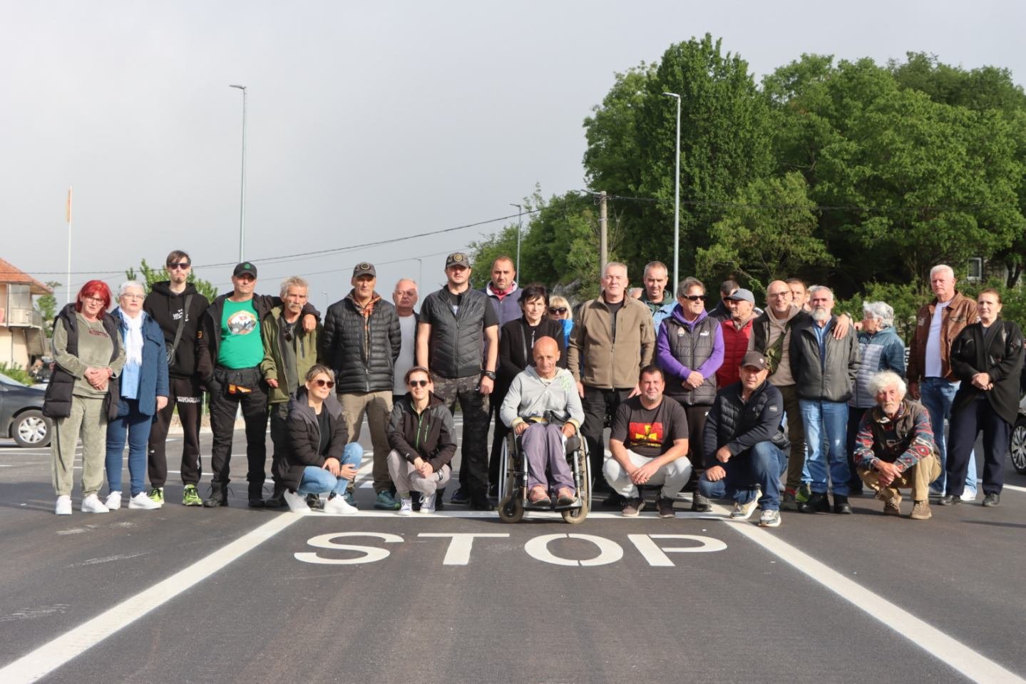 Sjutra, umjesto blokade na Kruševom ždrijelu, okupljanje kod Lovćenske vile i odavanje pošte tragično stradalim Cetinjanima