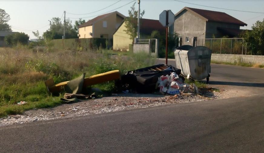 U Golubovcima postavljen kontejner za odlaganje starog namještaja