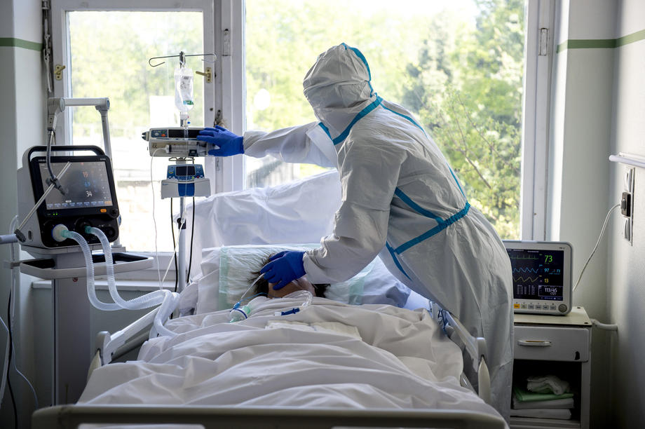 U Srbiji pet novih smrtnih slučajeva