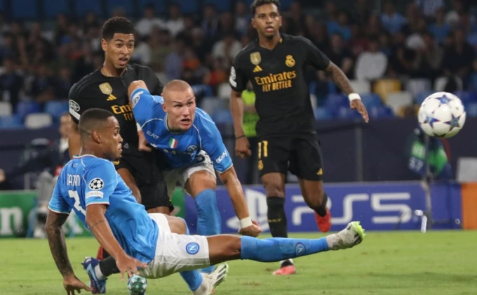 LŠ: Real slavio u Napulju, poraz Mančestera
