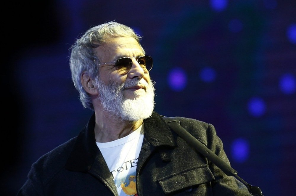 Zbog problema sa vizom i Ket Stivens među muzičarima koji su odložili američku turneju