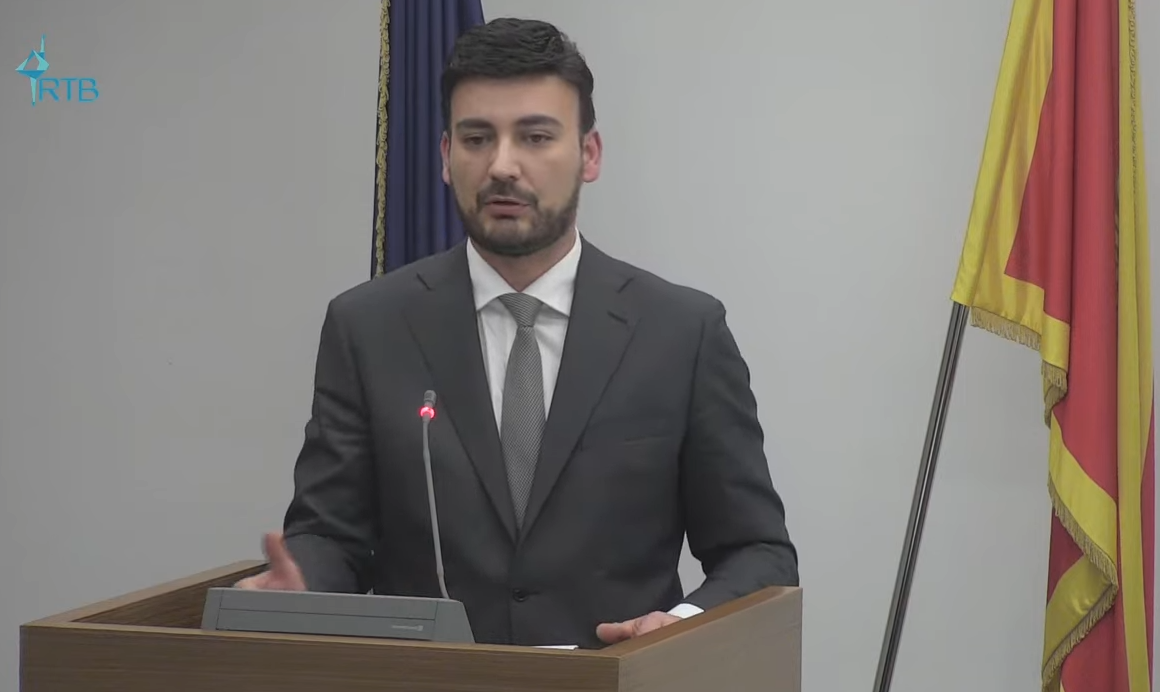 Jovanović prekinuo sjednicu u Budvi: Nema prinudne uprave, lakrdije ne dozvoljavam