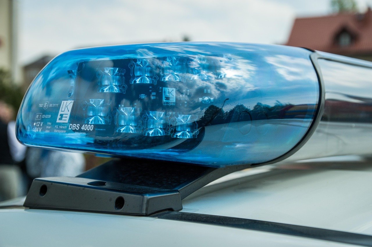 Policajac pucao u psa koji je napadao ljude na Novom Beogradu