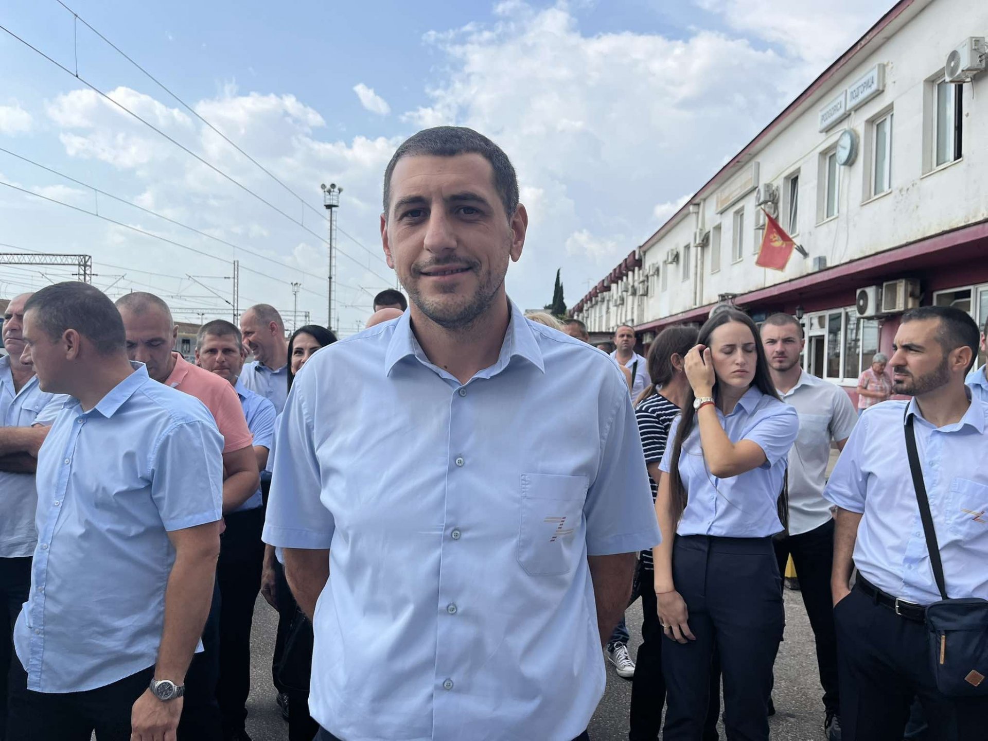 Kaluđerović: Nije tačno da je dio radnika prihvatio ponudu, u obustavi nas je sad i više, samo uz garancije spremni smo da radimo
