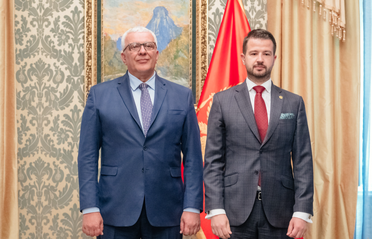 Milatović nije tu da ispunjava Mandićeve muzičke želje - odgovor Kabineta šefa države