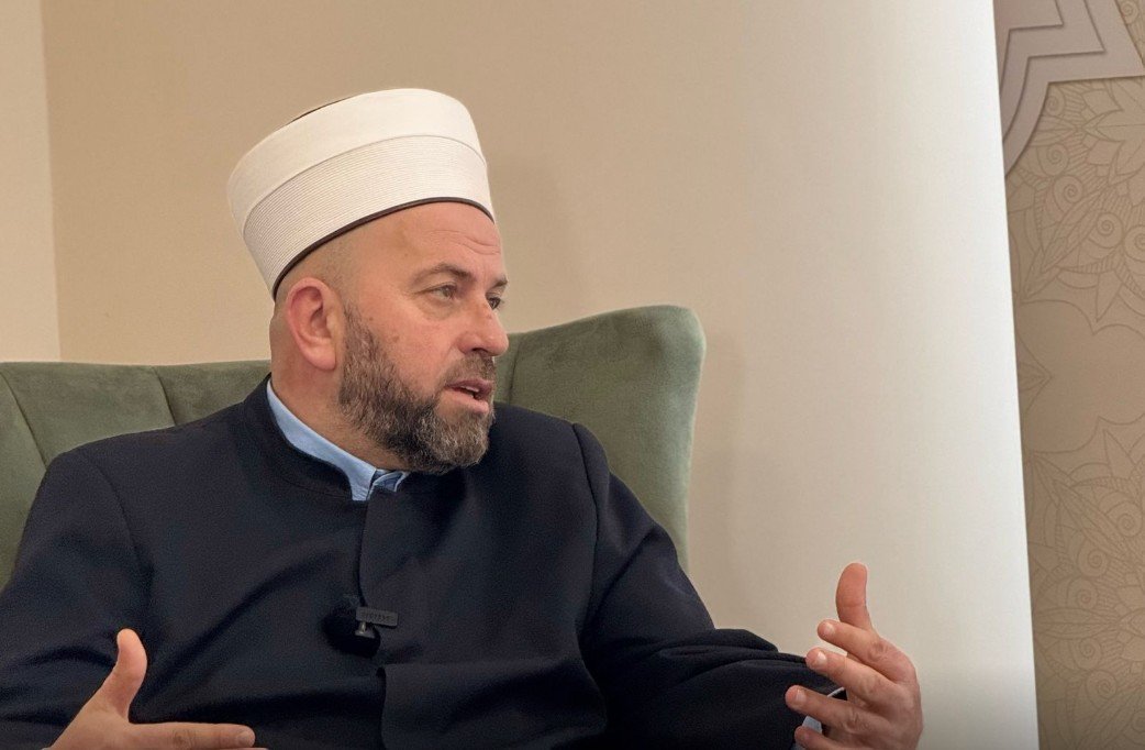 Reis Fejzić uputio čestitke povodom Vaskrsa i Uskrsa