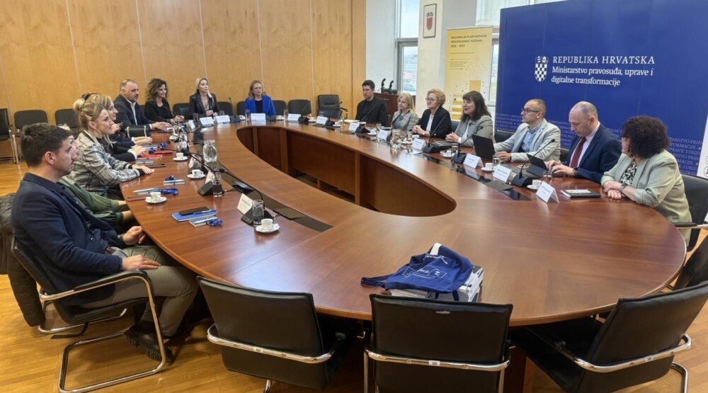 Nišavić: Iskustvo Hrvatske dragocjeno za Crnu Goru, Vladi prioritetan zadatak smanjiti nejednakosti u zaradama