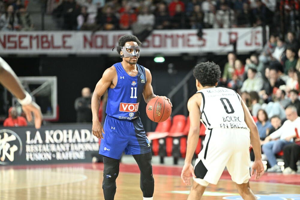 Budućnost poražena u Francuskoj