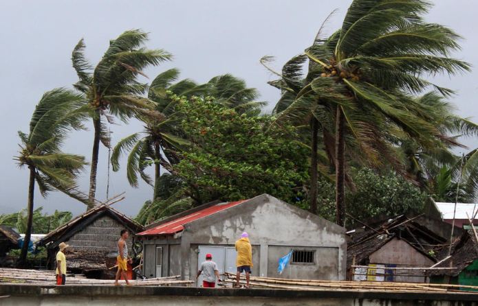 Snažan tajfun prijeti Filipinima, evakuisano 200.000 ljudi