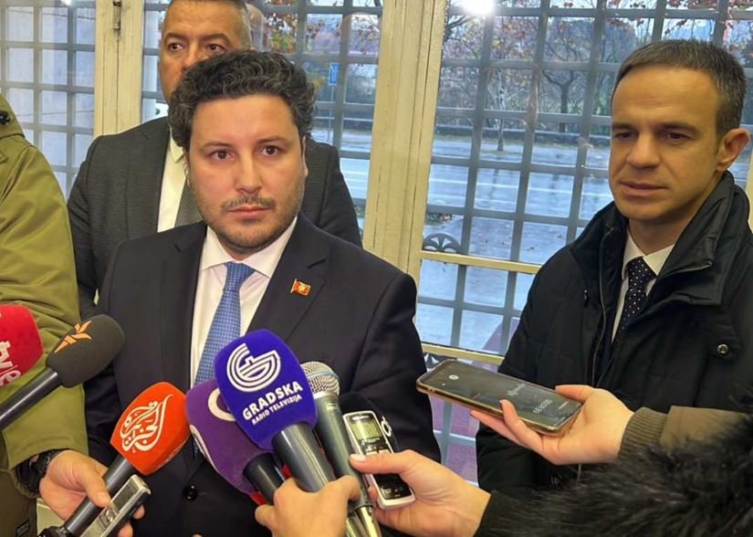 Abazović: Odlučni smo da odbranimo Ustav, predstavnici manjinskih partija koji su u vlasti da nam se pridruže