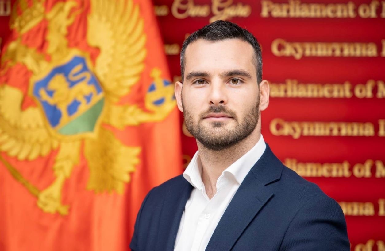 Janović: Mugoša se poziva na frizirane podatke Monstata iz 2009.