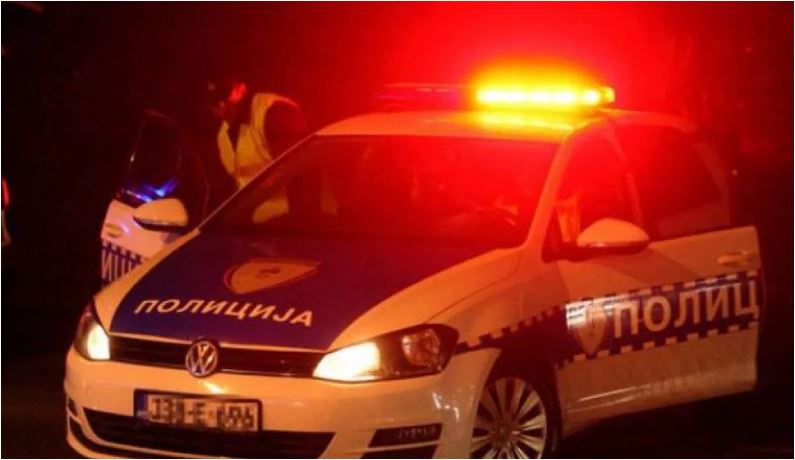 Drama kod Prijedora: Muškarac uhapšen nakon što je nožem napao oca, a onda pucao na policajca