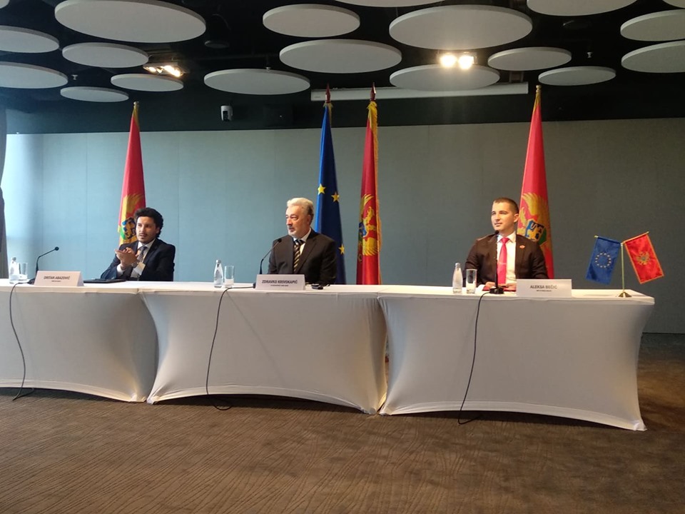Lideri tri koalicije potpisali sporazum: Bez promjene državnih simbola, neće povlačiti priznanje Kosova; Vlada prije kraja oktobra