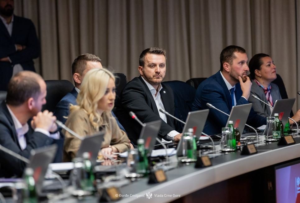 Dukaj: Odbornici u Šavniku da ne daju sebi više prava nego što im Ustav daje, nema odgovora ni reakcije Mandića i Spajića