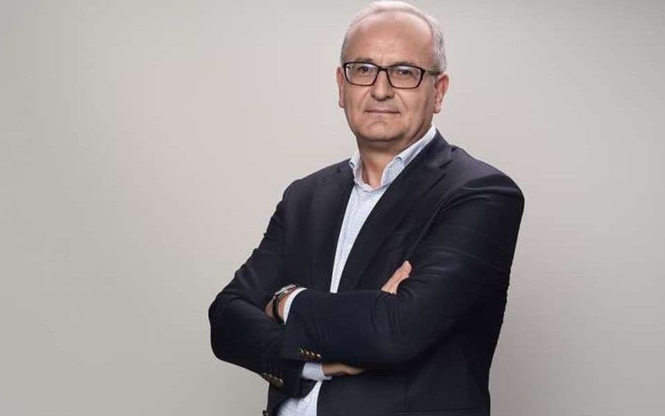 Ipak se okreće