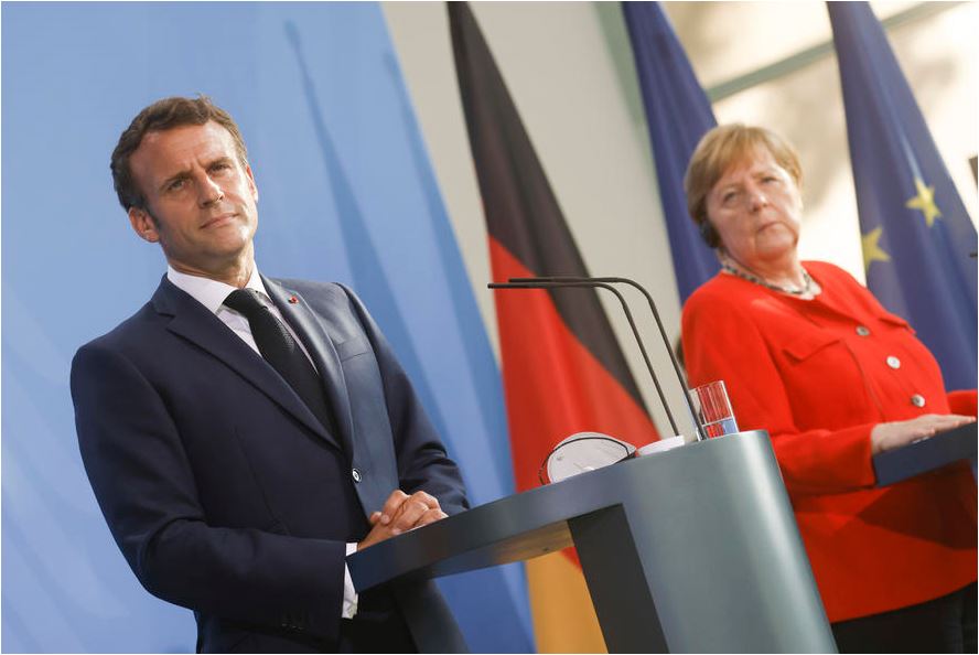 Merkel i Makron pozivaju na oprez zbog novih sojeva virusa