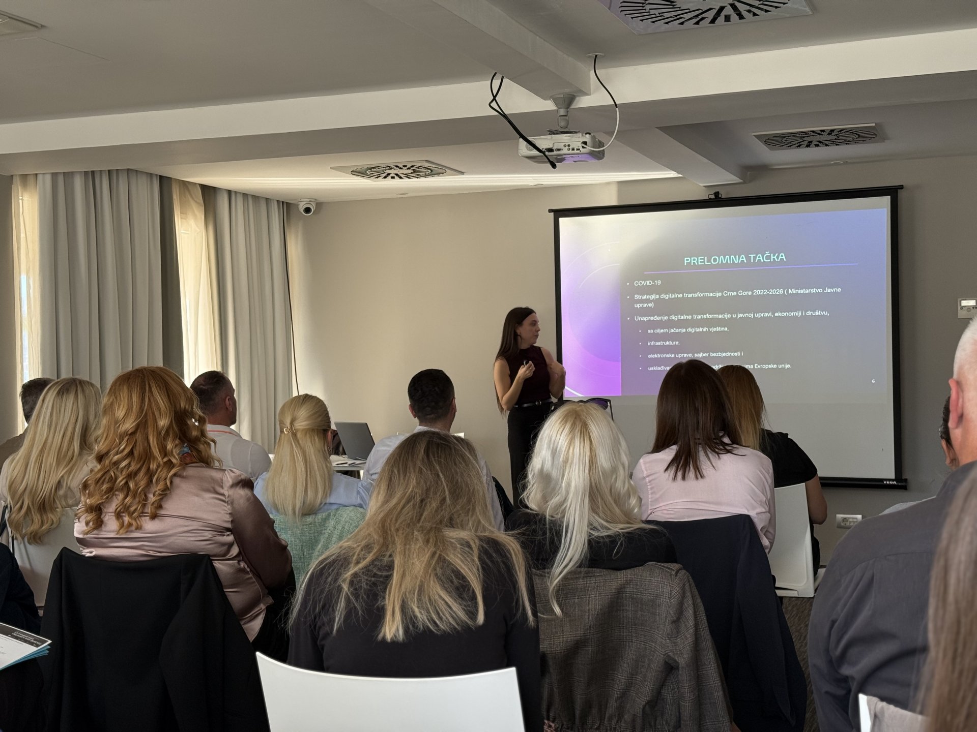 CGO: Osnaživanje zapošljenih u prosvjeti  za zaštitu digitalnih prava u školama