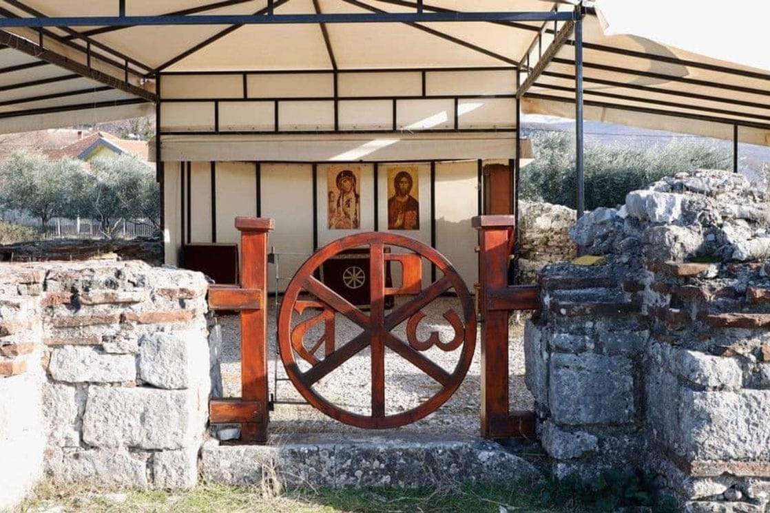 Službenik „greškom“ promašio broj, a pogodio Mitropoliju SPC