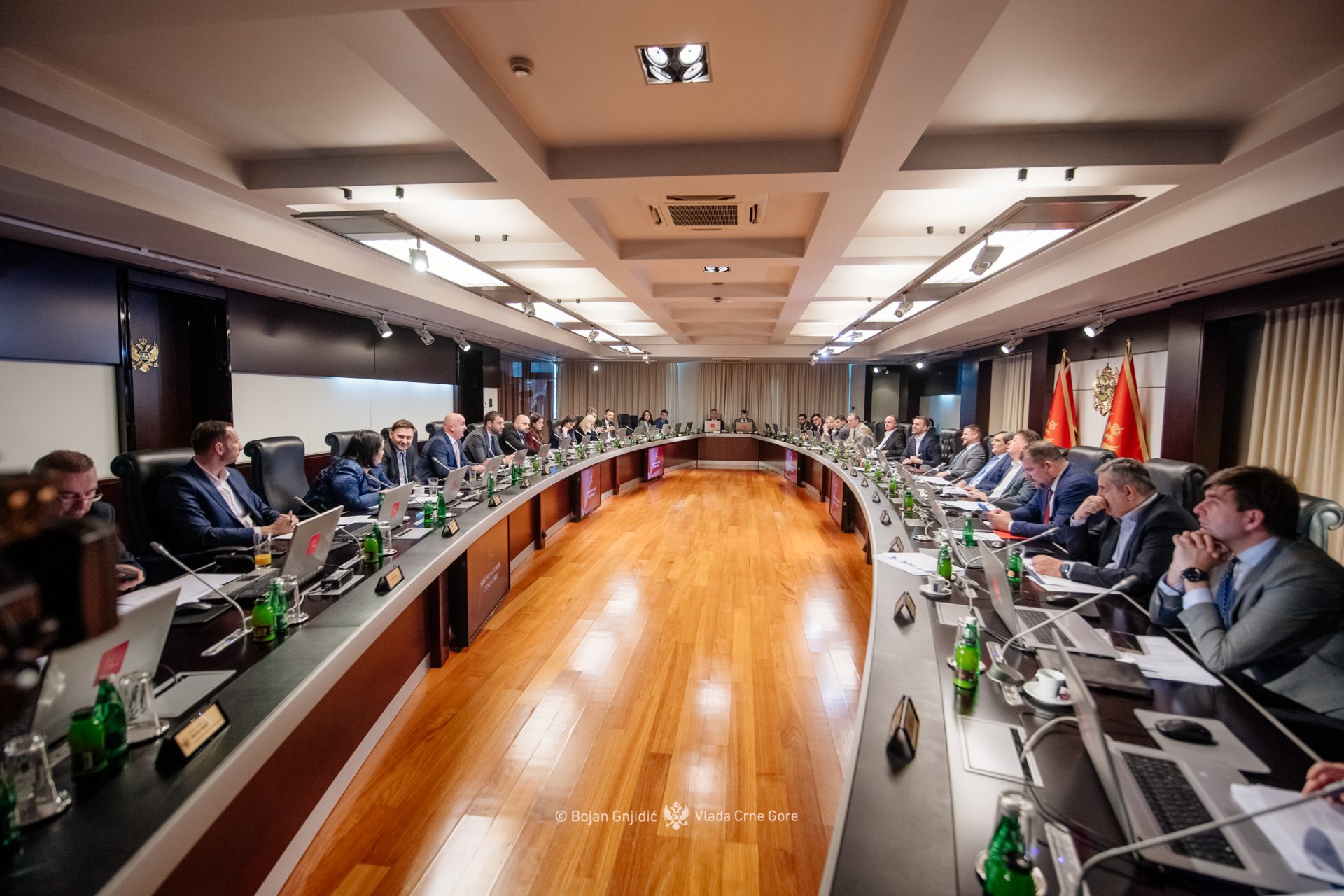 MF: Vraćamo dugove iz prošlosti, kamate oko 160 miliona eura platićemo iz prihoda države