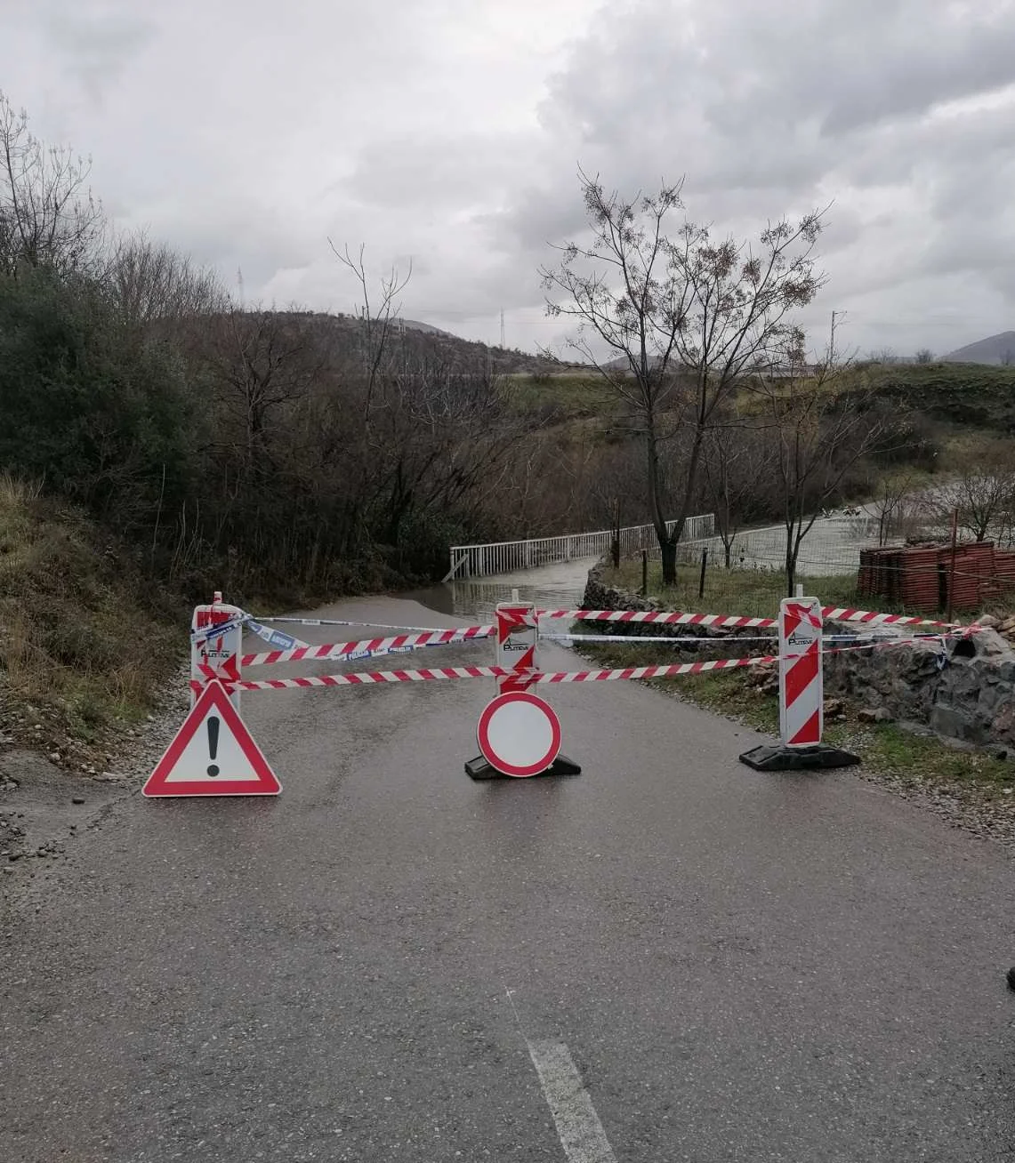 Zbog crvenog meteo alarma, zabranjen saobraćaj preko dva podgorička mosta