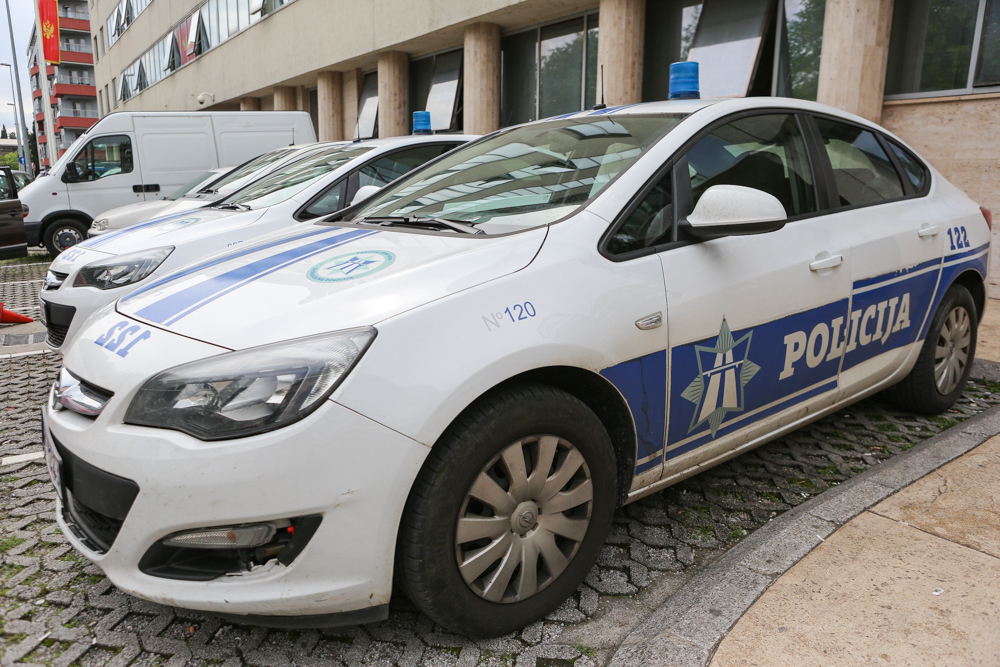 Hapšenja u Nikšiću, Cetinju i Baru, oduzeta vozila od bezbjednosno interesantnih osoba