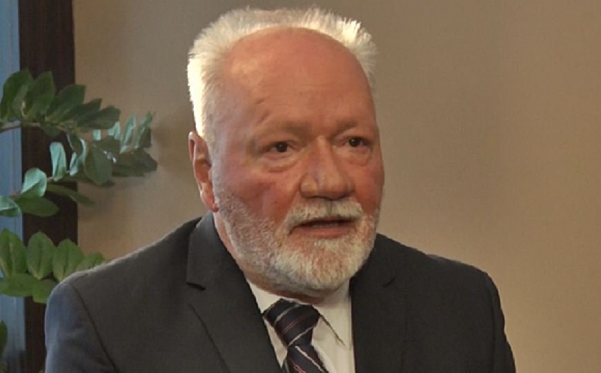 Dinoša: Maske su pale i car je go! Ako Vlada ne ukloni spomenik Đurišiću - znači da je u četničkom kolu