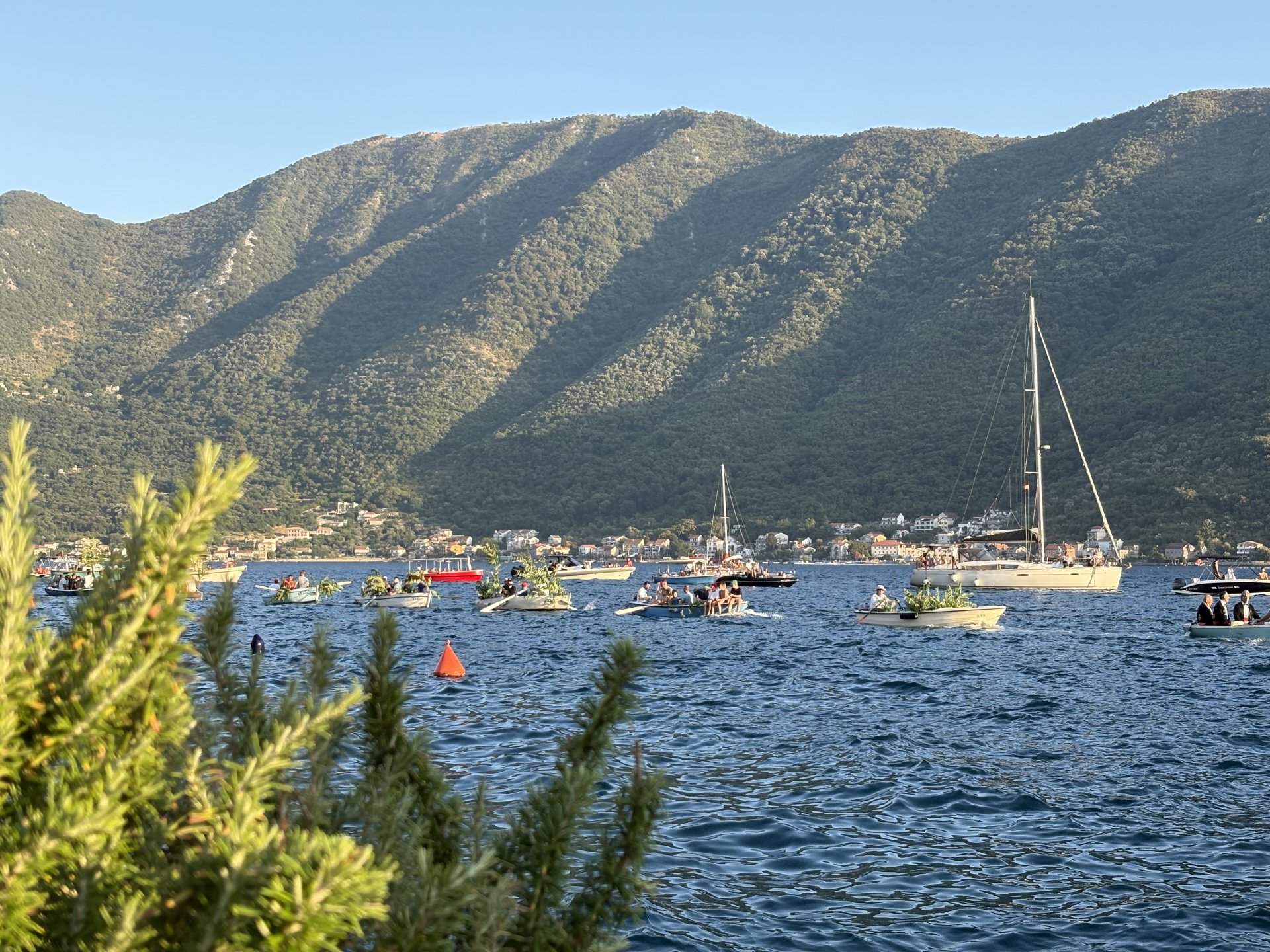 Fašinada u Perastu održana 574. put