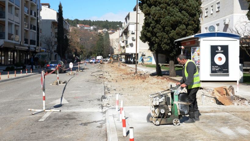 Vrijednost preko 57.000 eura: Počela izgrdnja parkinga u Ulici Mila Radunovića
