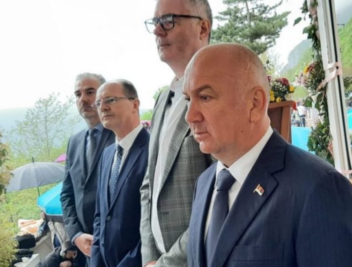 U Ostrogu ministar iz Srbije, nije primjećen niko iz Krivokapićeve Vlade