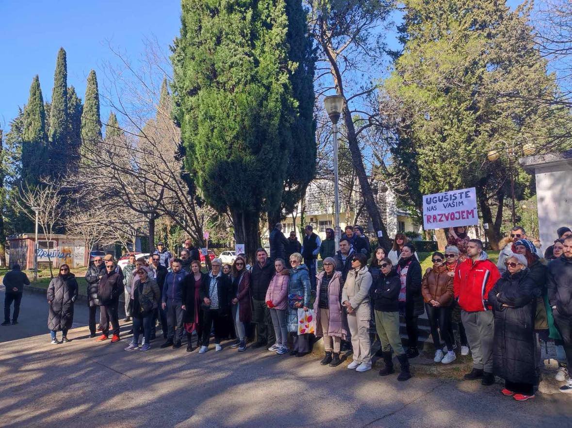 Protest povodom najavljene izgradnje višespratnice u bulevaru Ivana Crnojevića: Plan Nova Varoš 2 staviti van snage