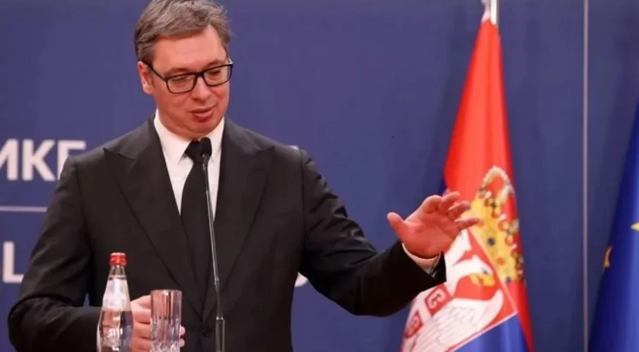 Njujork Tajms o vezama Vučića i Belivuka: Predsjednik, fudbalski huligani i "Kuća užasa" podzemlja (3)