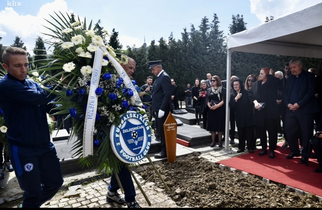 Sahranjen Ivica Osim