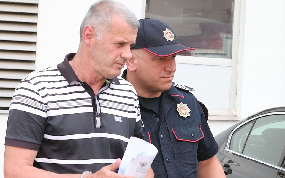 Paović i Zurovac opkolili policajca dok je Drecun nasrnuo na Radulovića