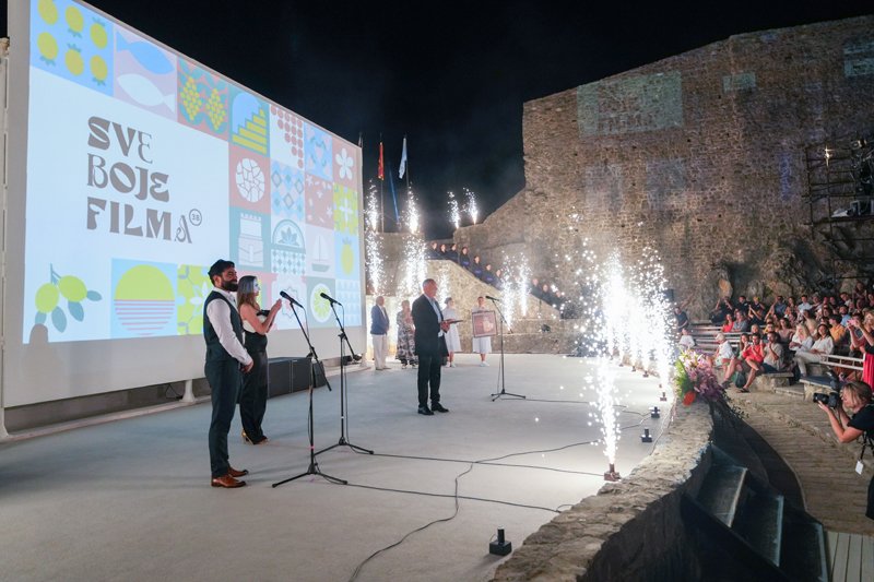 Crnogorskom premijerom filma “Vidra” i dodjelom nagrade Dušanu Kovačeviću otvoren 38. Filmski festival Herceg Novi