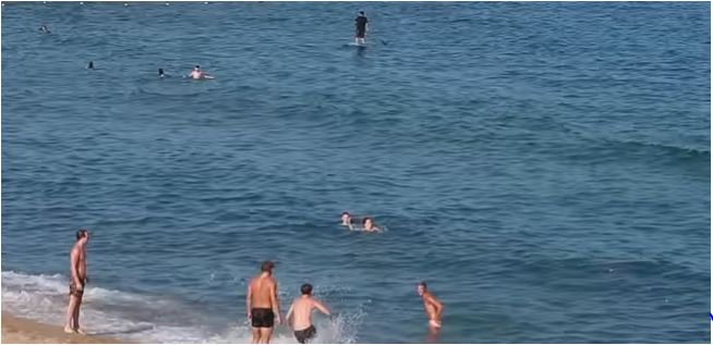 Evakuisana jedna od najpoznatijih plaža u Barseloni