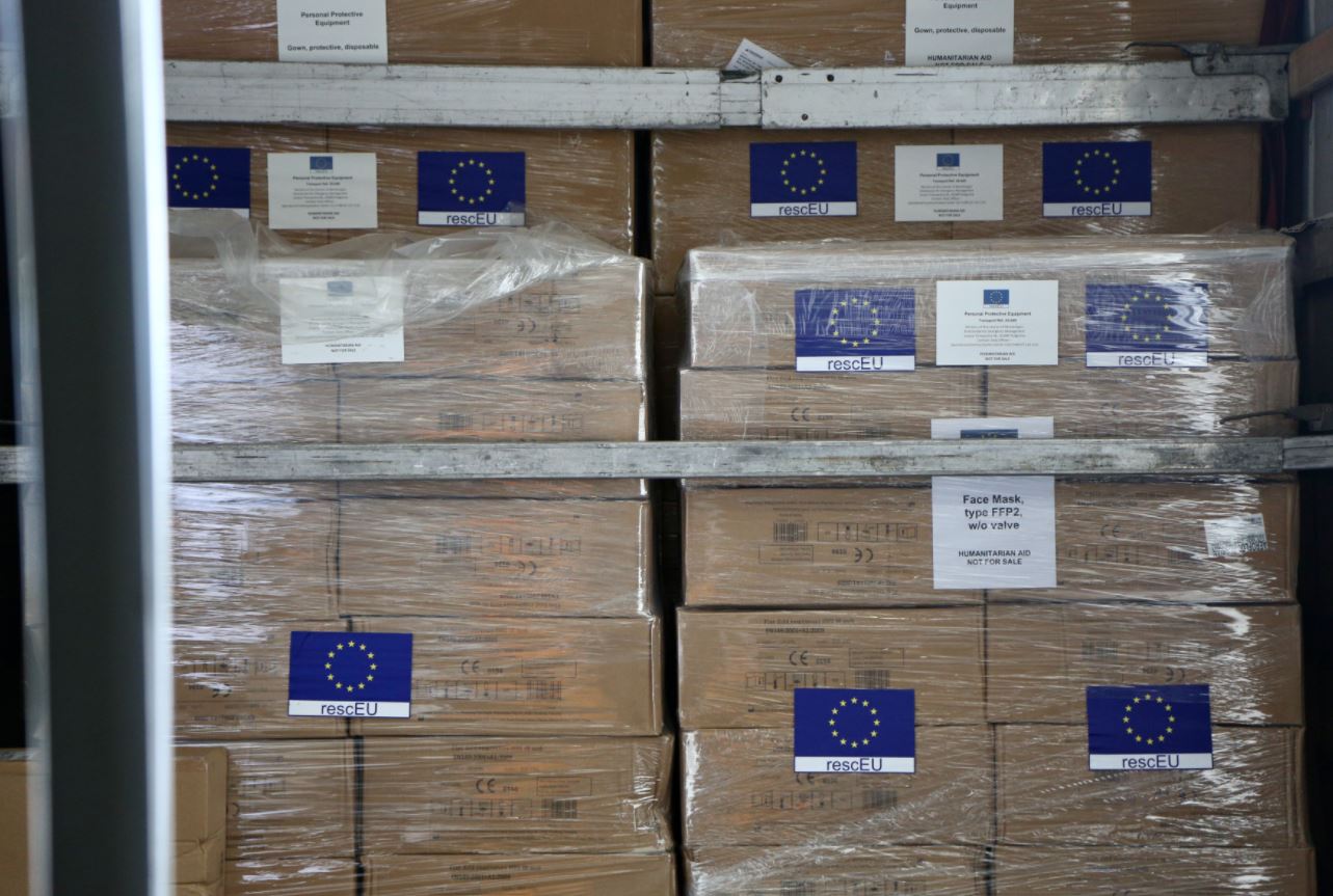 Donacija EU za borbu protiv virusa: Crnoj Gori 25.000 maski i 15.000 odijela