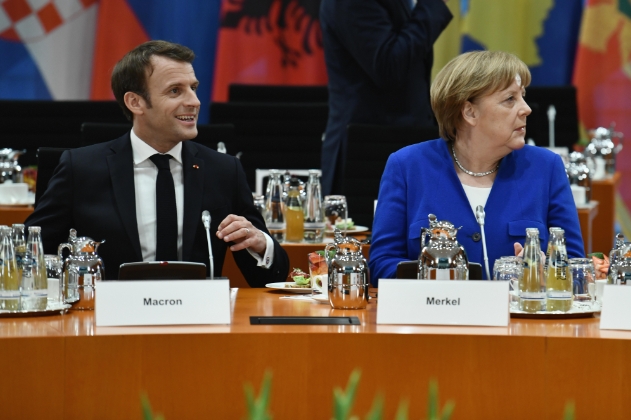 Makron kaže da bi podržao Merkel na čelu Evropske komisije