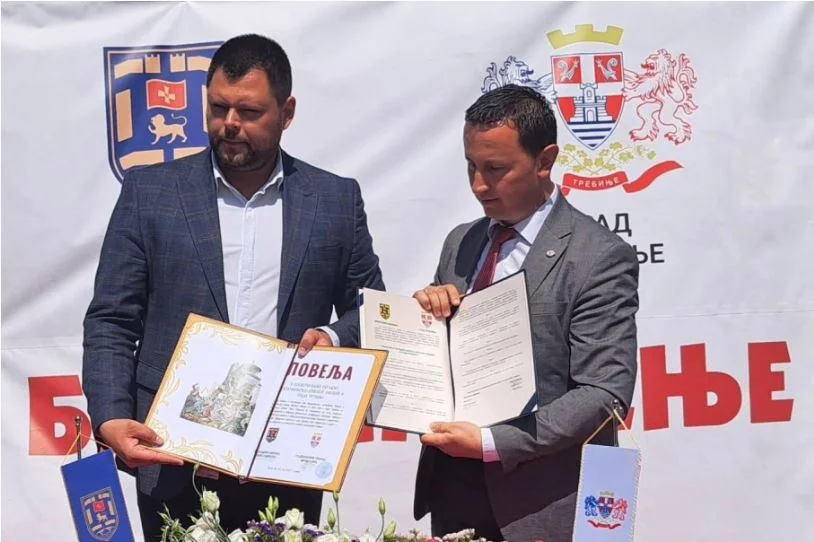 Pobratimili se Nikšić i Trebinje; Kovačević: Na Vučjem dolu izvojevana jedna od najznačajnijih srpskih pobjeda