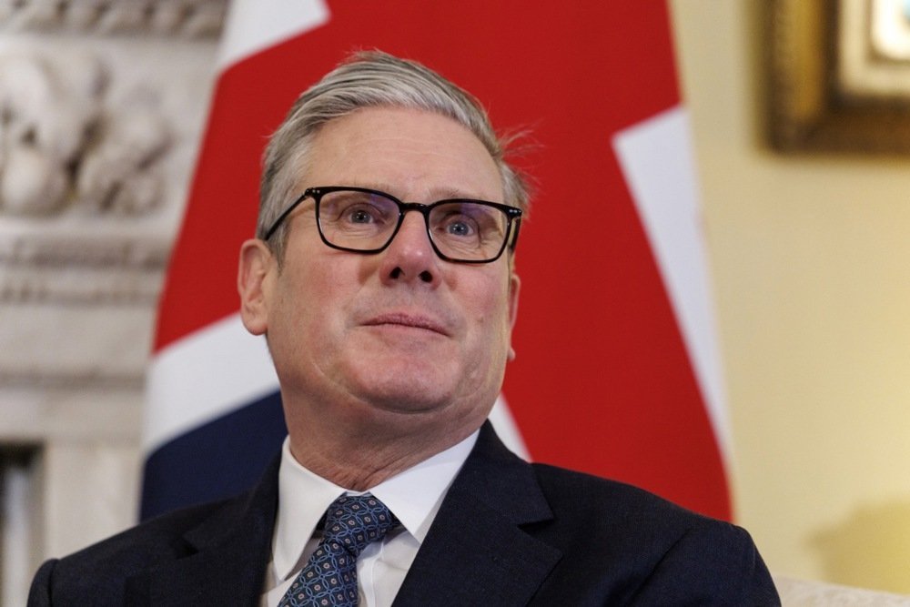 Starmer: Britanija nikada neće predati zastavu desničarskim demonstrantima