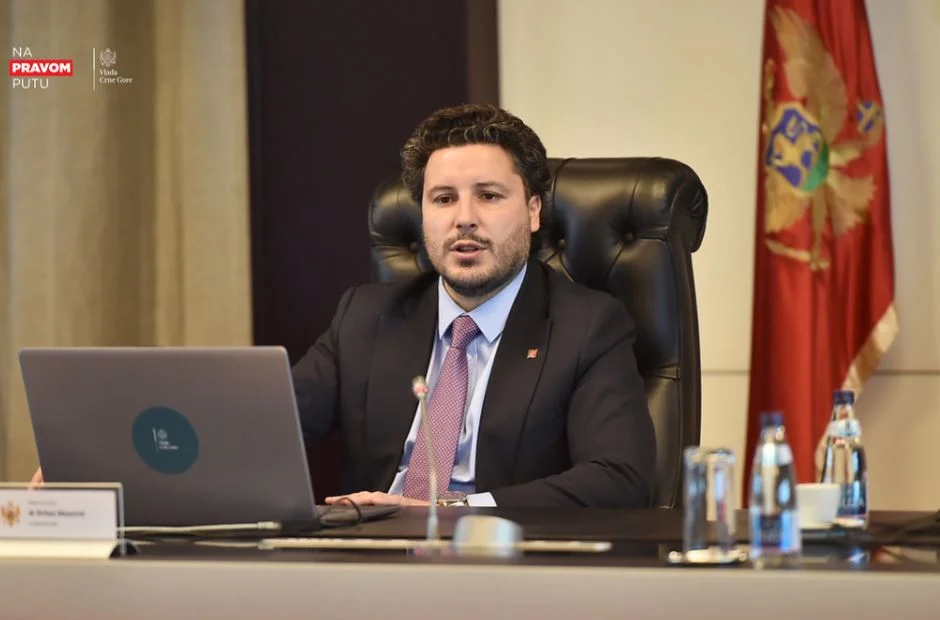 Abazović: U odnosu na rekordnu 2019., broj zaposlenih je danas veći za 43.000
