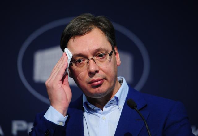 Vučić o pomjeranju kazaljki: Ja samo ne mogu do kasno uveče, to do 10 ili 11...