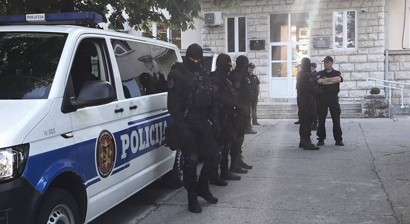 Akcija policije u Nikšiću: Uhapšeno šest osoba