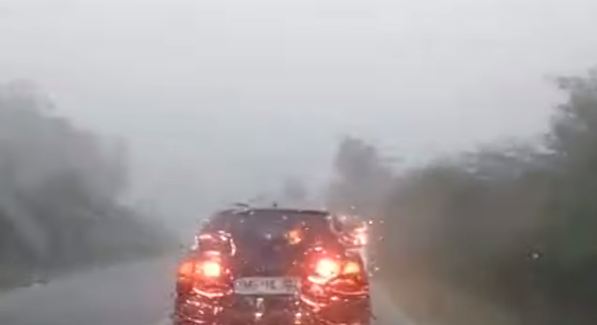 Čitaoci šalju: Jaka kiša u Nikšiću, ulice Kotora poplavljene
